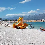 Apartament Family-friendly With Swimming Pool Razanac, Zadar - 22306 *