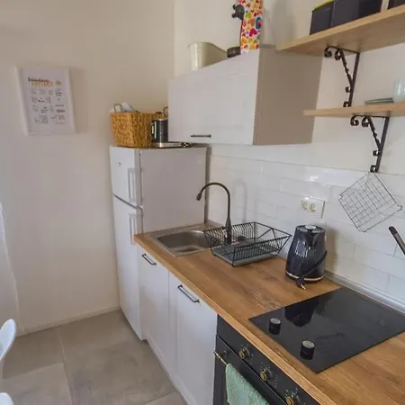 Lejlighed Family-friendly With Swimming Pool Razanac, Zadar - 22306