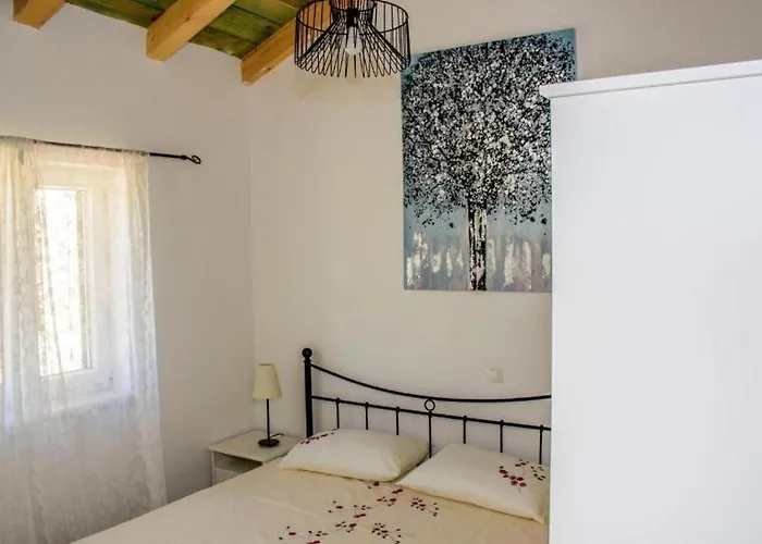 Апартаменты Family-friendly With Swimming Pool Razanac, Zadar - 22306 Ражанац