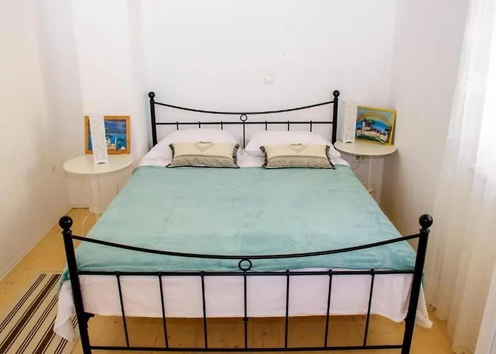 Апартаменты Family-friendly With Swimming Pool Razanac, Zadar - 22306 Ражанац
