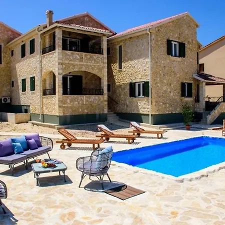 Apartment Family-friendly With Swimming Pool Razanac, Zadar - 22306 *