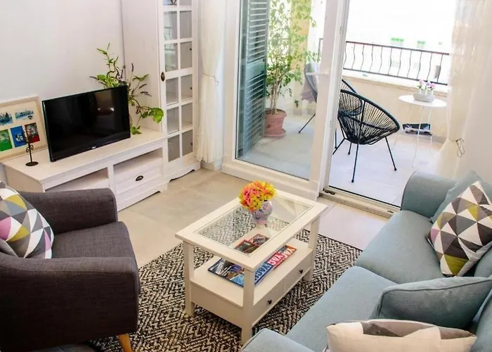 Family-friendly With Swimming Pool Razanac, Zadar - 22306 * Ražanac