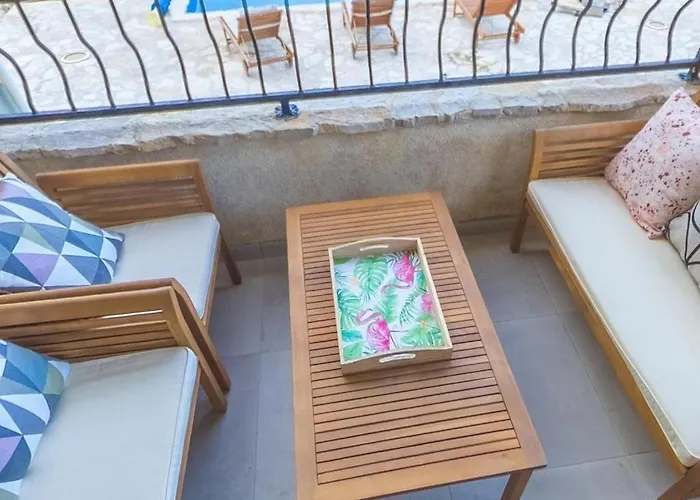 Family-friendly With Swimming Pool Razanac, Zadar - 22306 Daire