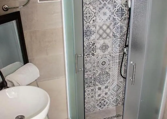 Family-friendly With Swimming Pool Razanac, Zadar - 22306