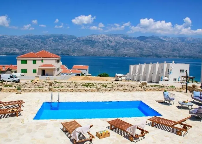 Family-friendly With Swimming Pool Razanac, Zadar - 22306 Ražanac