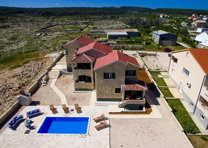 Family-friendly With Swimming Pool Razanac, Zadar - 22306 Daire Ražanac